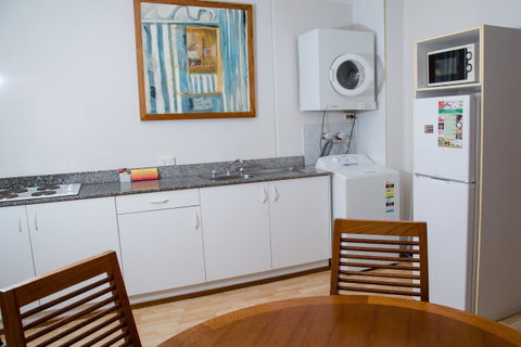 Cullen Bay Resorts - Accommodation in Surfers Paradise 5