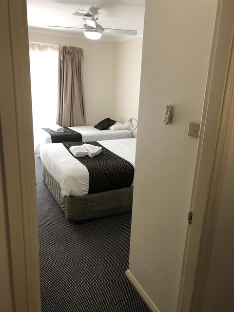 Beaches Serviced Apartments - Accommodation in Surfers Paradise 4