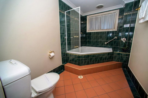 Beaches Serviced Apartments - Accommodation in Surfers Paradise 33