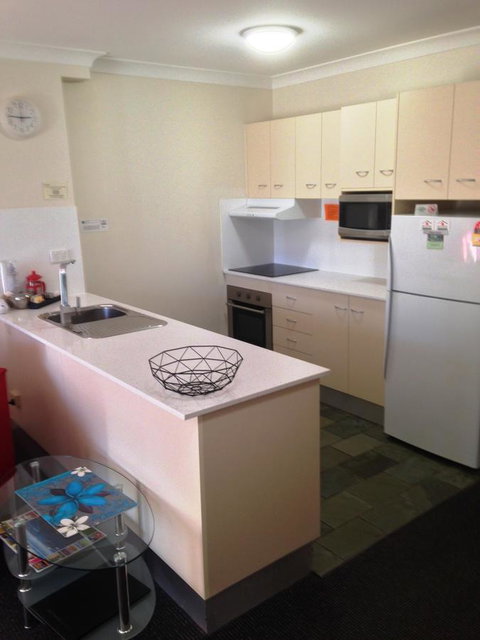 Beaches Serviced Apartments - Accommodation in Surfers Paradise 38