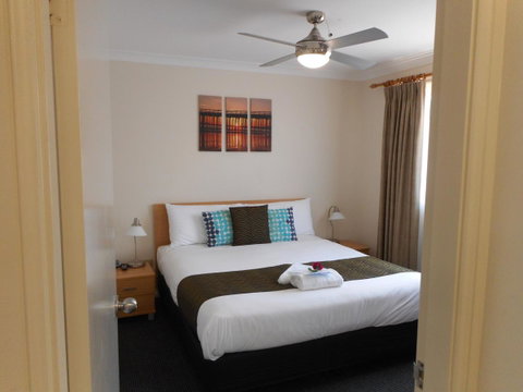 Beaches Serviced Apartments - Accommodation in Surfers Paradise 28