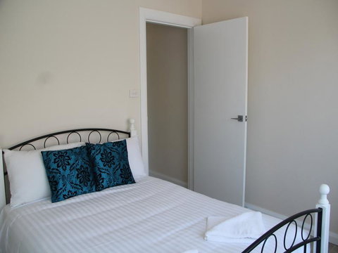 Beaches Serviced Apartments - Accommodation in Surfers Paradise 3