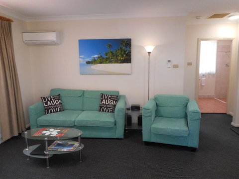 Beaches Serviced Apartments - Accommodation in Surfers Paradise 25