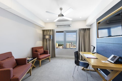 Oaks Darwin Elan Hotel - Accommodation in Surfers Paradise 13