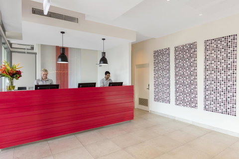 Oaks Darwin Elan Hotel - Accommodation in Surfers Paradise 8