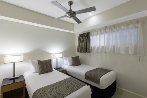 Oaks Darwin Elan Hotel - Accommodation in Surfers Paradise 18