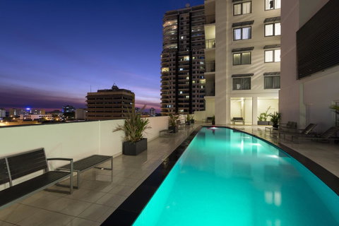 Oaks Darwin Elan Hotel - Accommodation in Surfers Paradise 0