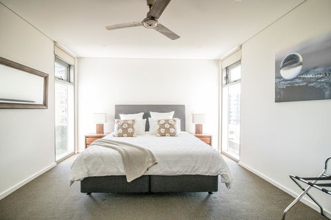 ZEN BY THE WATER - Esplanade Darwin Retreat - Accommodation in Surfers Paradise 9