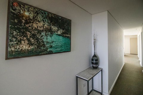 ZEN BY THE WATER - Esplanade Darwin Retreat - Accommodation in Surfers Paradise 37