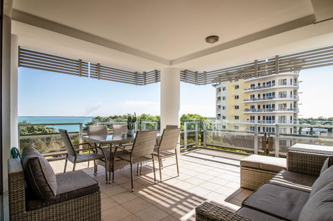 ZEN BY THE WATER - Esplanade Darwin Retreat - Accommodation in Surfers Paradise 3