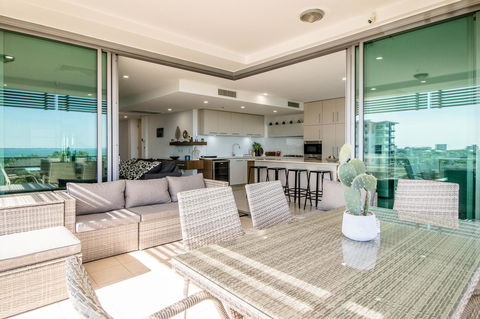 ZEN BY THE WATER - Esplanade Darwin Retreat - Accommodation in Surfers Paradise 38