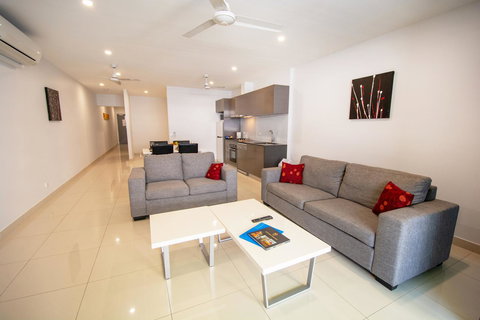 Magnum Serviced Apartments - Accommodation in Surfers Paradise 14