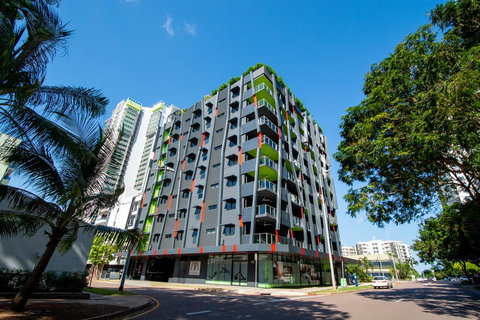 Magnum Serviced Apartments - Accommodation in Surfers Paradise 32