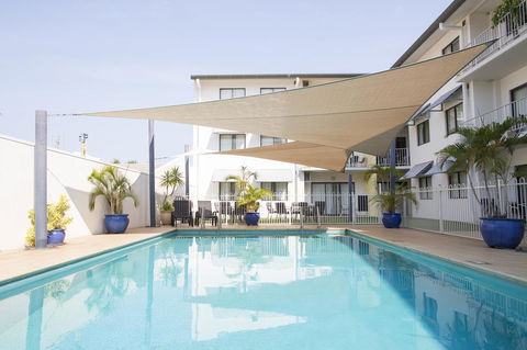 Metro Advance Apartments & Hotel - Accommodation in Surfers Paradise 1