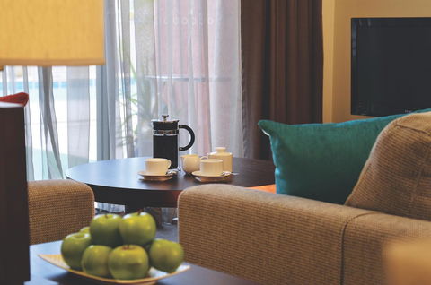 Metro Advance Apartments & Hotel - Accommodation in Surfers Paradise 4