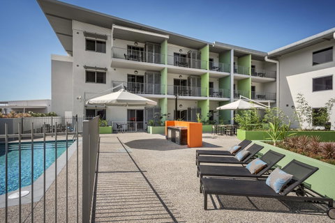 Hudson Berrimah - Accommodation in Surfers Paradise 1