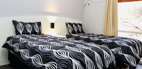 Erldunda Desert Oaks Resort - Accommodation in Surfers Paradise 2
