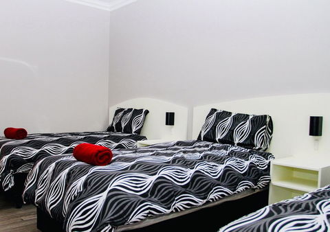 Erldunda Desert Oaks Resort - Accommodation in Surfers Paradise 1