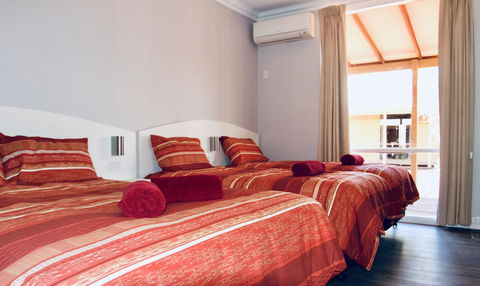 Erldunda Desert Oaks Resort - Accommodation in Surfers Paradise 12