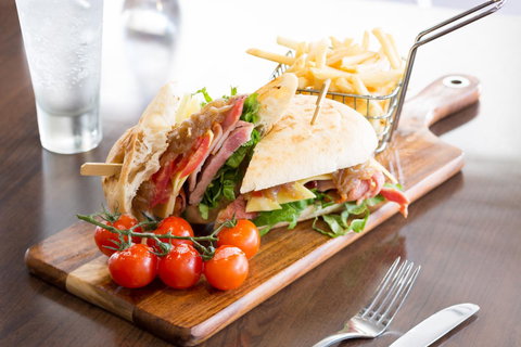 The Smith Hotel Darwin - Accommodation in Surfers Paradise 9