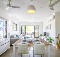 ZEN QUARTERS - The NOMADS PAD Near Nightcliff Markets  Sunset Foreshore - Accommodation in Surfers Paradise