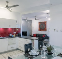 CitySide Apartment - 2 Bedroom with Private Courtyard - Accommodation in Surfers Paradise