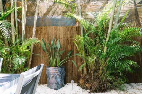 CitySide Apartment - 2 Bedroom With Private Courtyard - Accommodation in Surfers Paradise 11