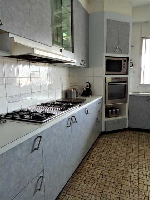 Arafura Blue - Accommodation in Surfers Paradise 9
