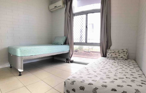 Cozy Room For A Great Stay In Darwin - Excellent Location - Accommodation in Surfers Paradise 2