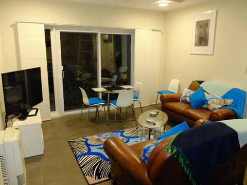 Rock Wallaby - Accommodation in Surfers Paradise 16