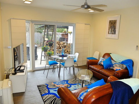 Rock Wallaby - Accommodation in Surfers Paradise 0