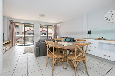 Nelson Bay Breeze - Accommodation in Surfers Paradise 12