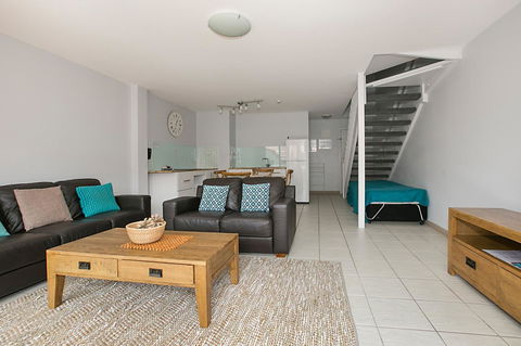 Nelson Bay Breeze - Accommodation in Surfers Paradise 10