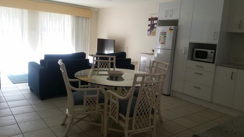 Nelson Bay Breeze - Accommodation in Surfers Paradise 22