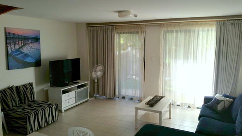 Nelson Bay Breeze - Accommodation in Surfers Paradise 7