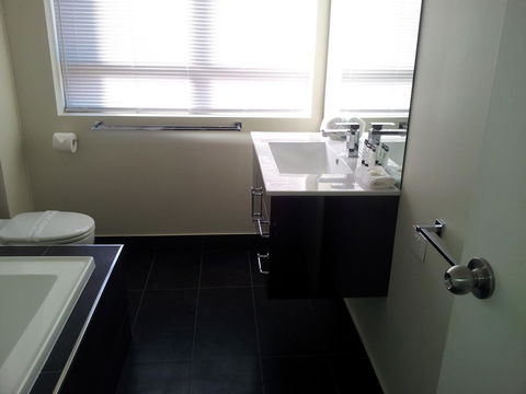 Nelson Bay Breeze - Accommodation in Surfers Paradise 20