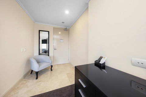Canberra Rex Hotel - Accommodation in Surfers Paradise 28