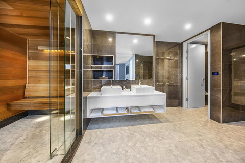 Canberra Rex Hotel - Accommodation in Surfers Paradise 14