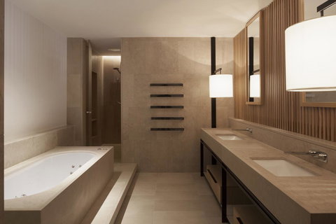 Hotel Realm - Accommodation in Surfers Paradise 19