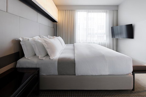 Hotel Realm - Accommodation in Surfers Paradise 11