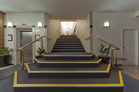 Madison Capital Executive Apartments - Accommodation in Surfers Paradise 9