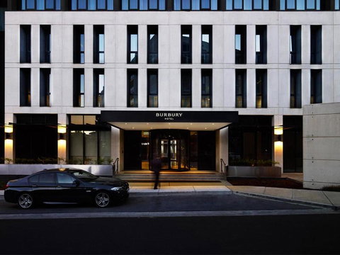 Burbury Hotel - Accommodation in Surfers Paradise 0