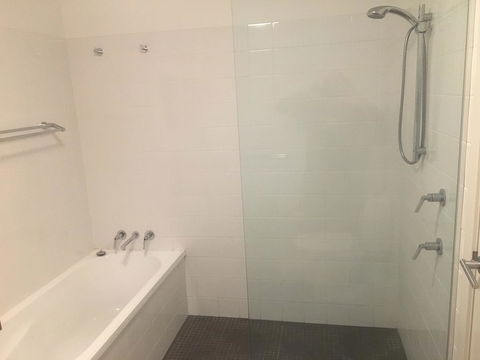 Lennox Holiday Apartments - Accommodation in Surfers Paradise 29