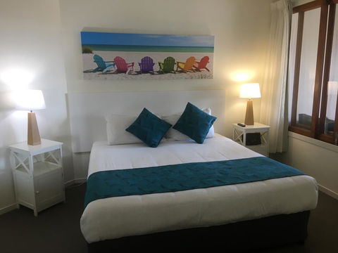 Lennox Holiday Apartments - Accommodation in Surfers Paradise 19