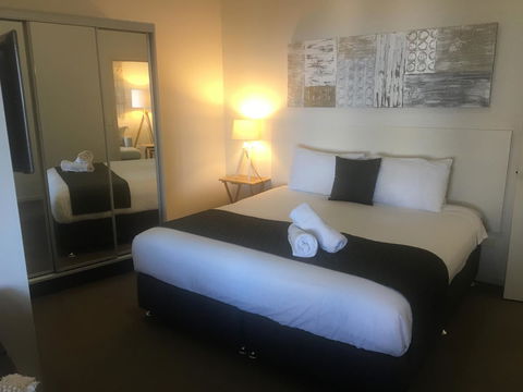 Lennox Holiday Apartments - Accommodation in Surfers Paradise 16