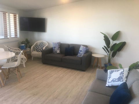 Lennox Holiday Apartments - Accommodation in Surfers Paradise 24