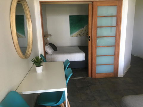 Lennox Holiday Apartments - Accommodation in Surfers Paradise 14
