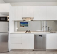 Bondi Beach Studios Suite 1 - Accommodation in Surfers Paradise