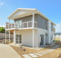 Boomer Beach Retreat - Pet-Friendly - WiFi - Accommodation in Surfers Paradise
