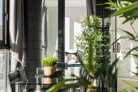 Braddon Penthouse, Top Location, Netflix, WiFi, Views - Accommodation in Surfers Paradise 1